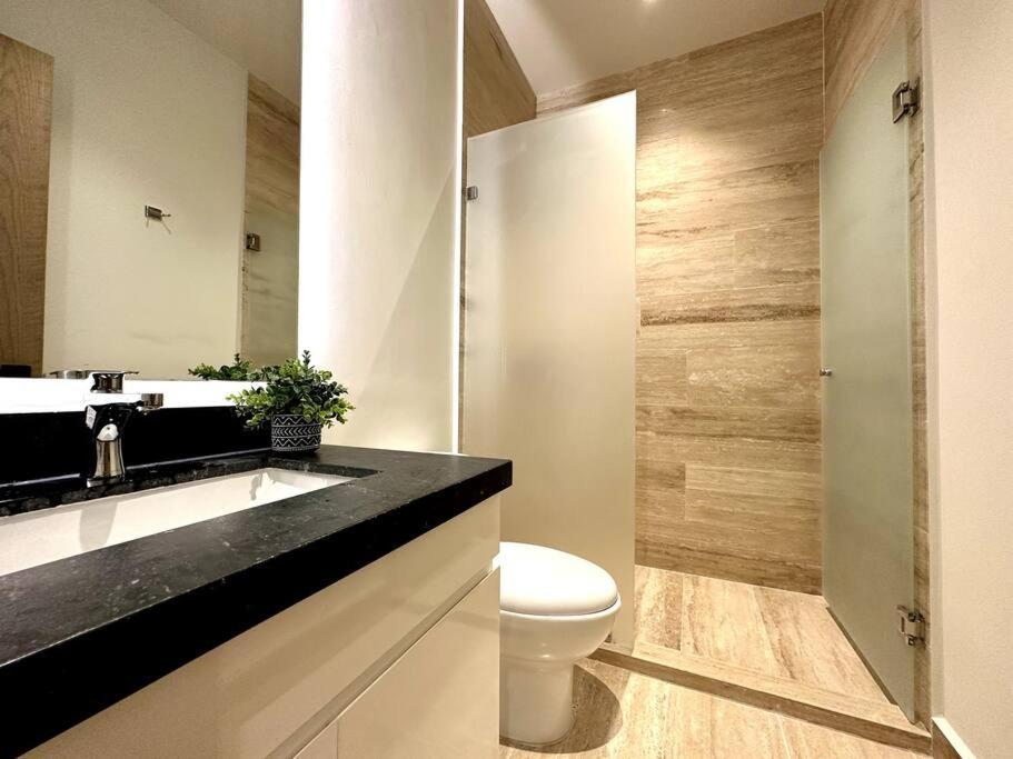 Apartamento Beautiful Loft With Rooftop Pool, Bar & Views By Solmar *